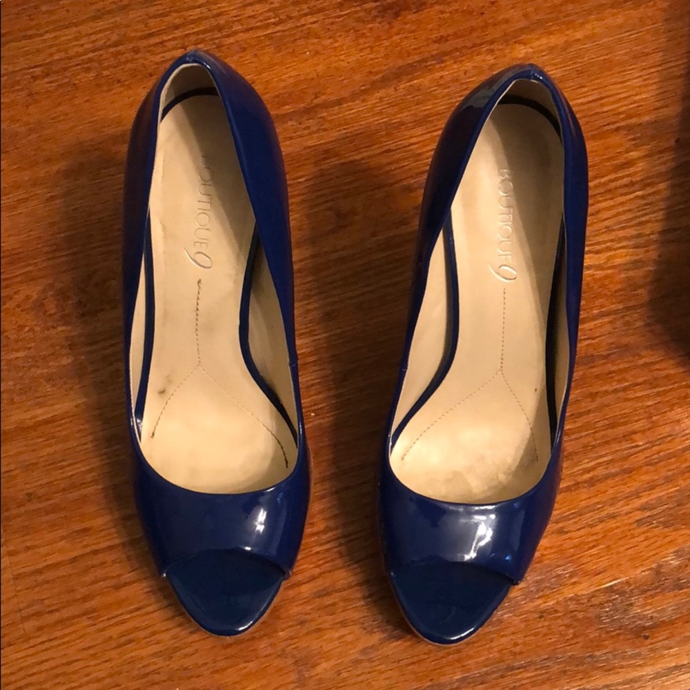 Worn Once Boutique9 Blue Nosey Peep-Toe Pumps